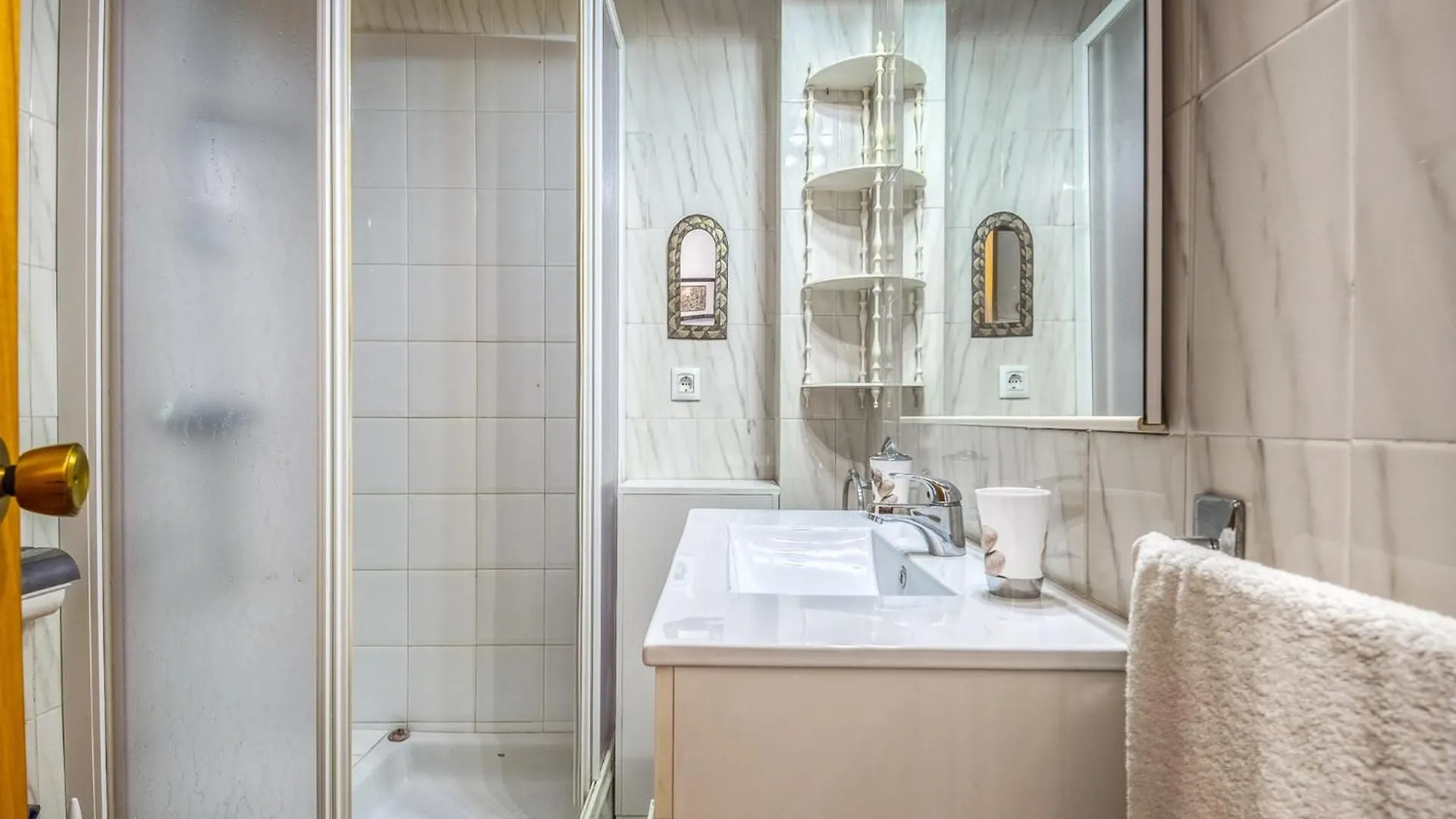 Beautiful Apartment With View Roses İspanya
